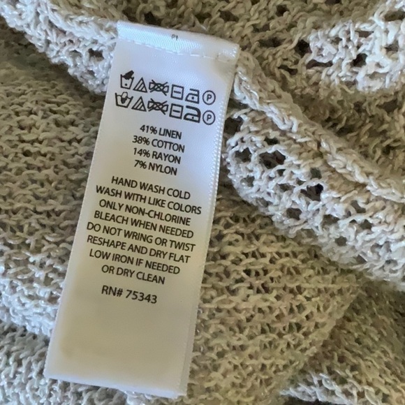 TAHARI open front cardigan. Long sleeves. Size S - Picture 6 of 6